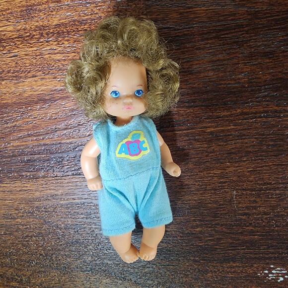 Vintage 1976 The Heart Family Rosebud & School Time Fun 1988 Barbie - Picture 4 of 6